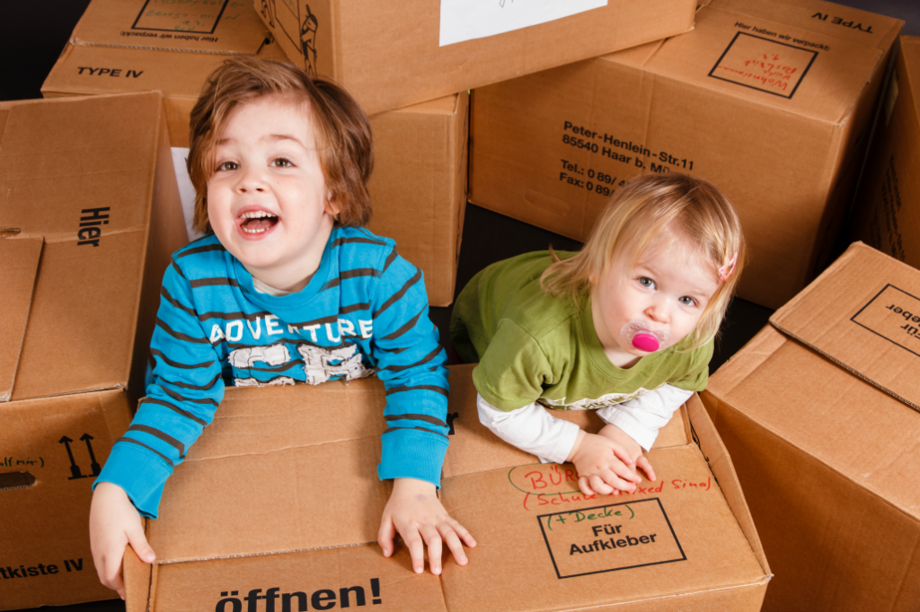 kids-on-moving-boxes